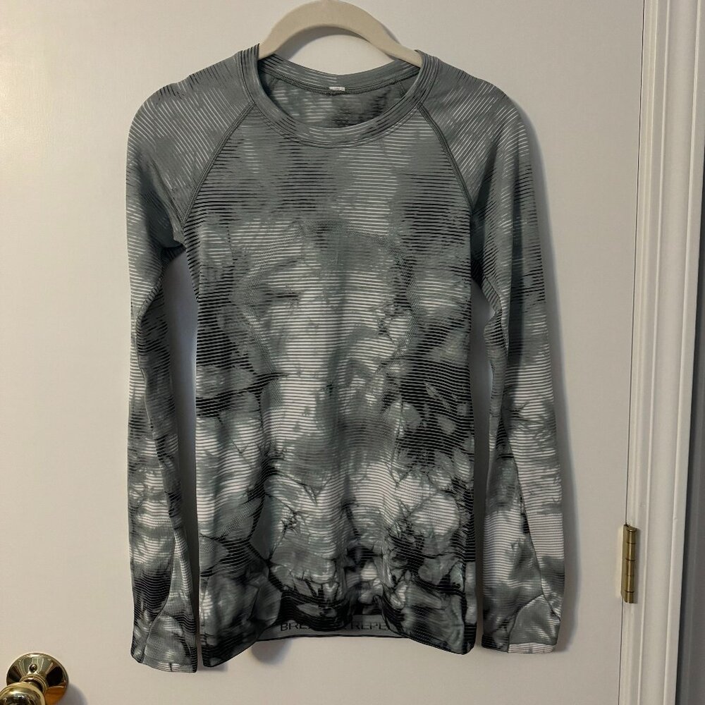 Lululemon Swiftly Tech Long Sleeve Shirt 2.0 - Shibori Strip - Size 4